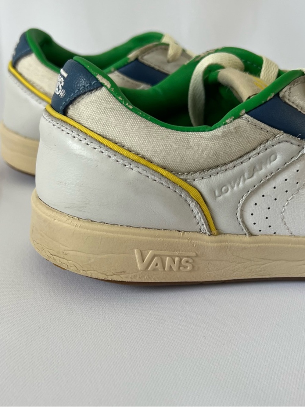 Vans Lowland Serio Collection ComfyCush Men Size 10.5 White, Blue Green Retro - Picture 11 of 14